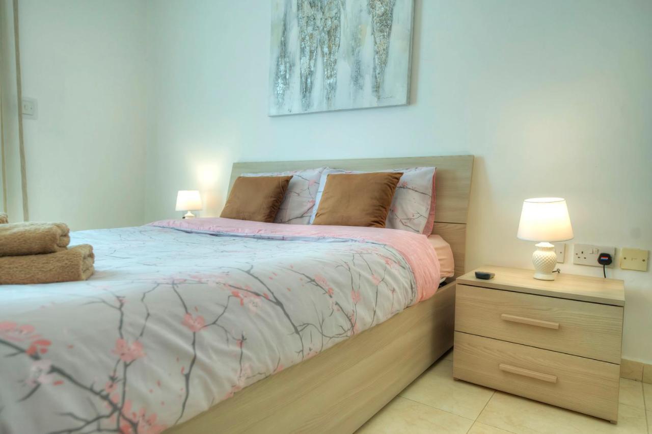 Modern 3Br Stylish & Spacious Apartment - Close To Sliema Promenade Gzira Luaran gambar