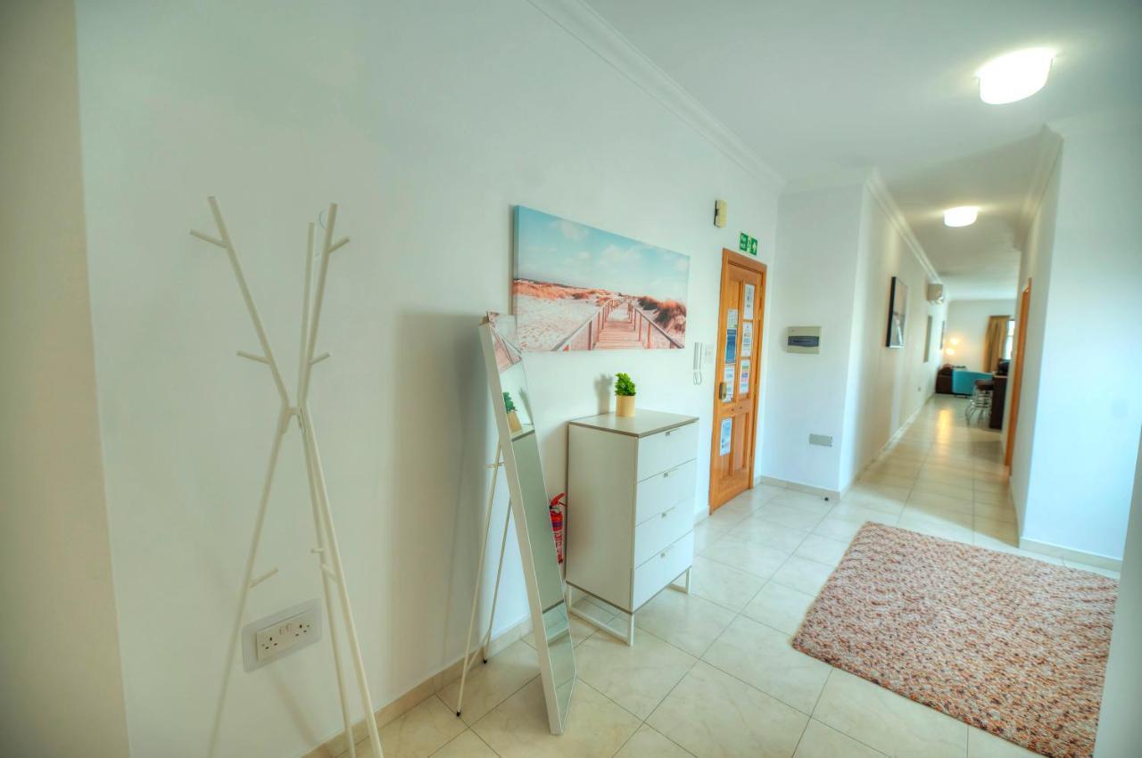 Modern 3Br Stylish & Spacious Apartment - Close To Sliema Promenade Gzira Luaran gambar