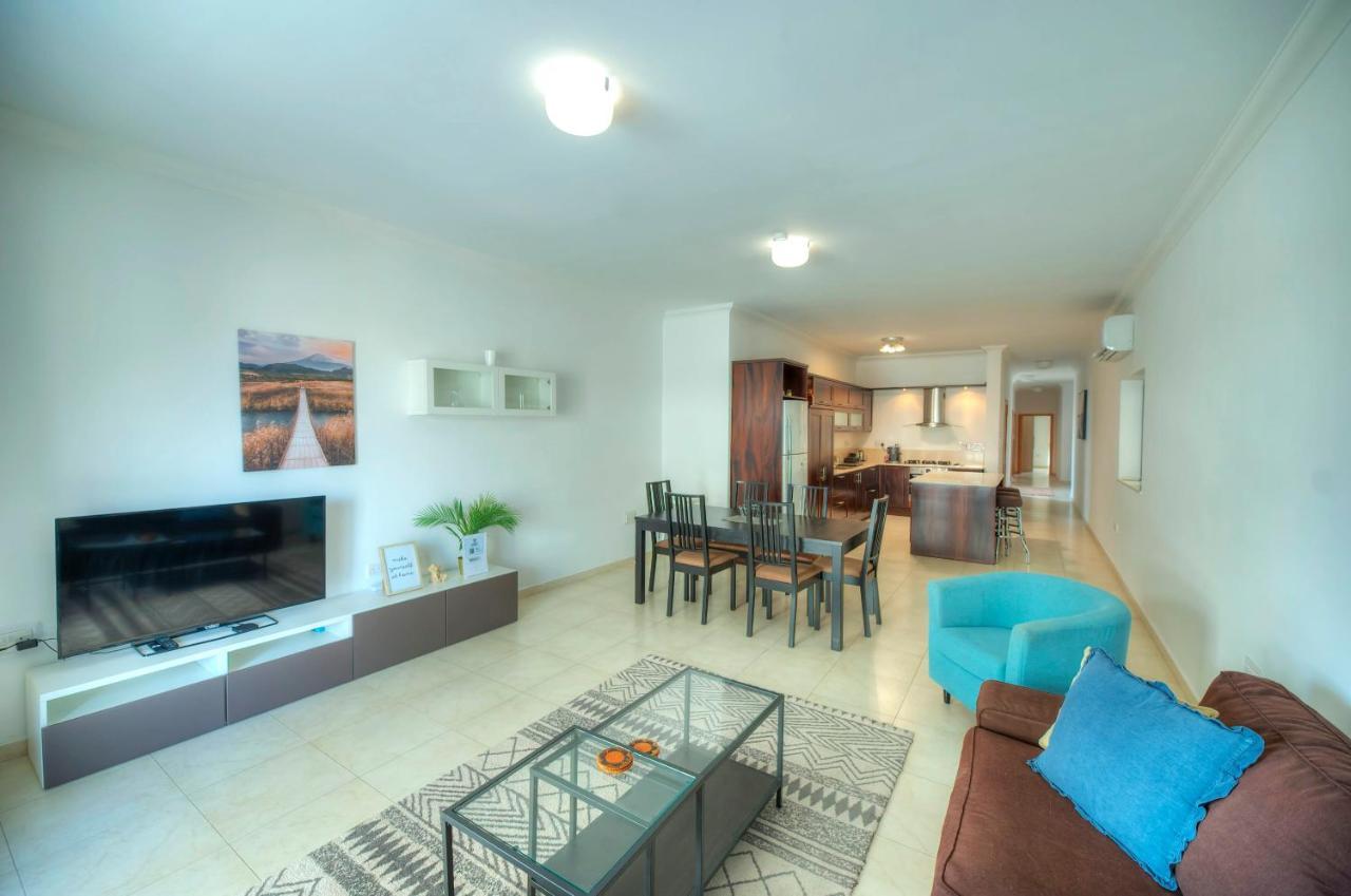 Modern 3Br Stylish & Spacious Apartment - Close To Sliema Promenade Gzira Luaran gambar