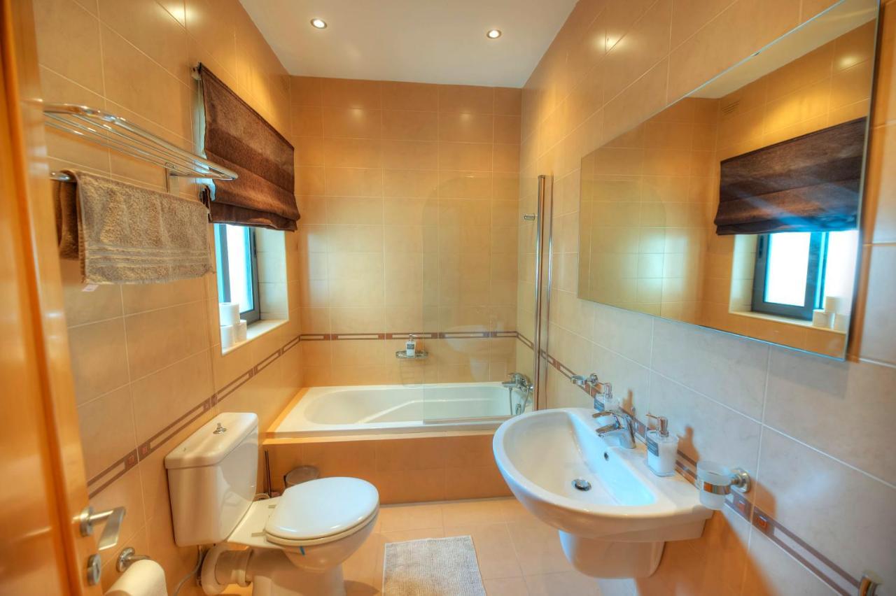 Modern 3Br Stylish & Spacious Apartment - Close To Sliema Promenade Gzira Luaran gambar