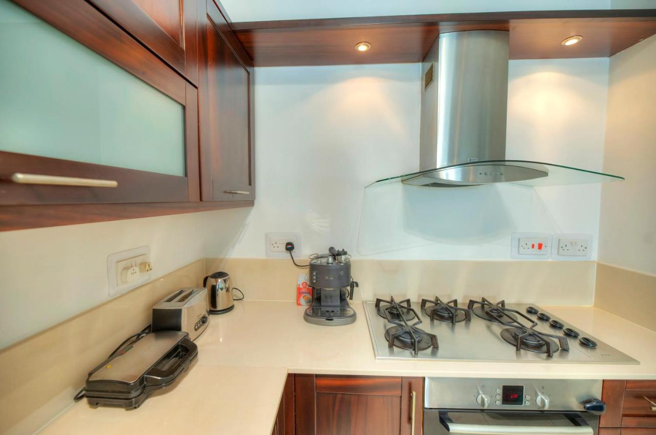 Modern 3Br Stylish & Spacious Apartment - Close To Sliema Promenade Gzira Luaran gambar