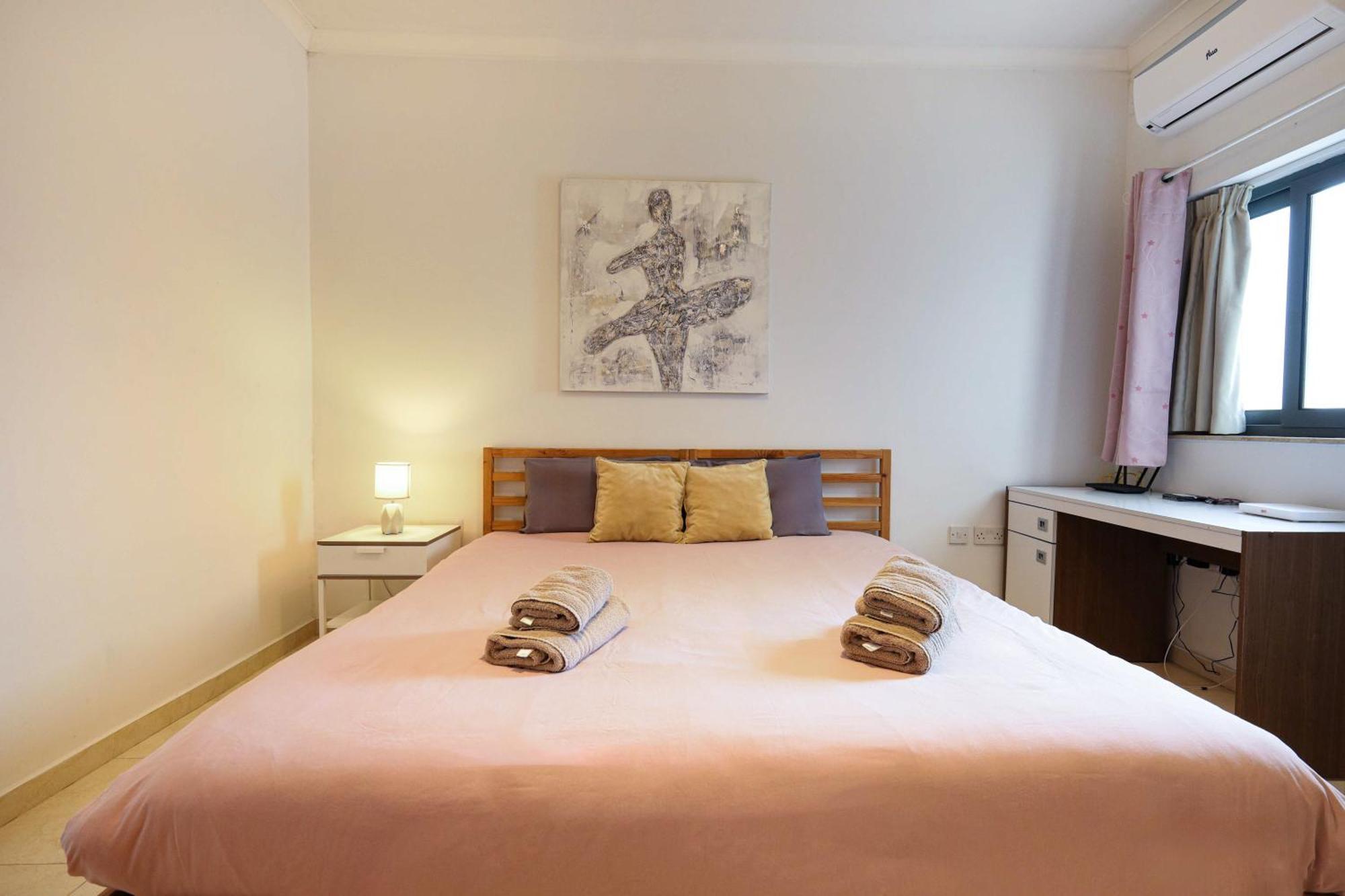 Modern 3Br Stylish & Spacious Apartment - Close To Sliema Promenade Gzira Luaran gambar