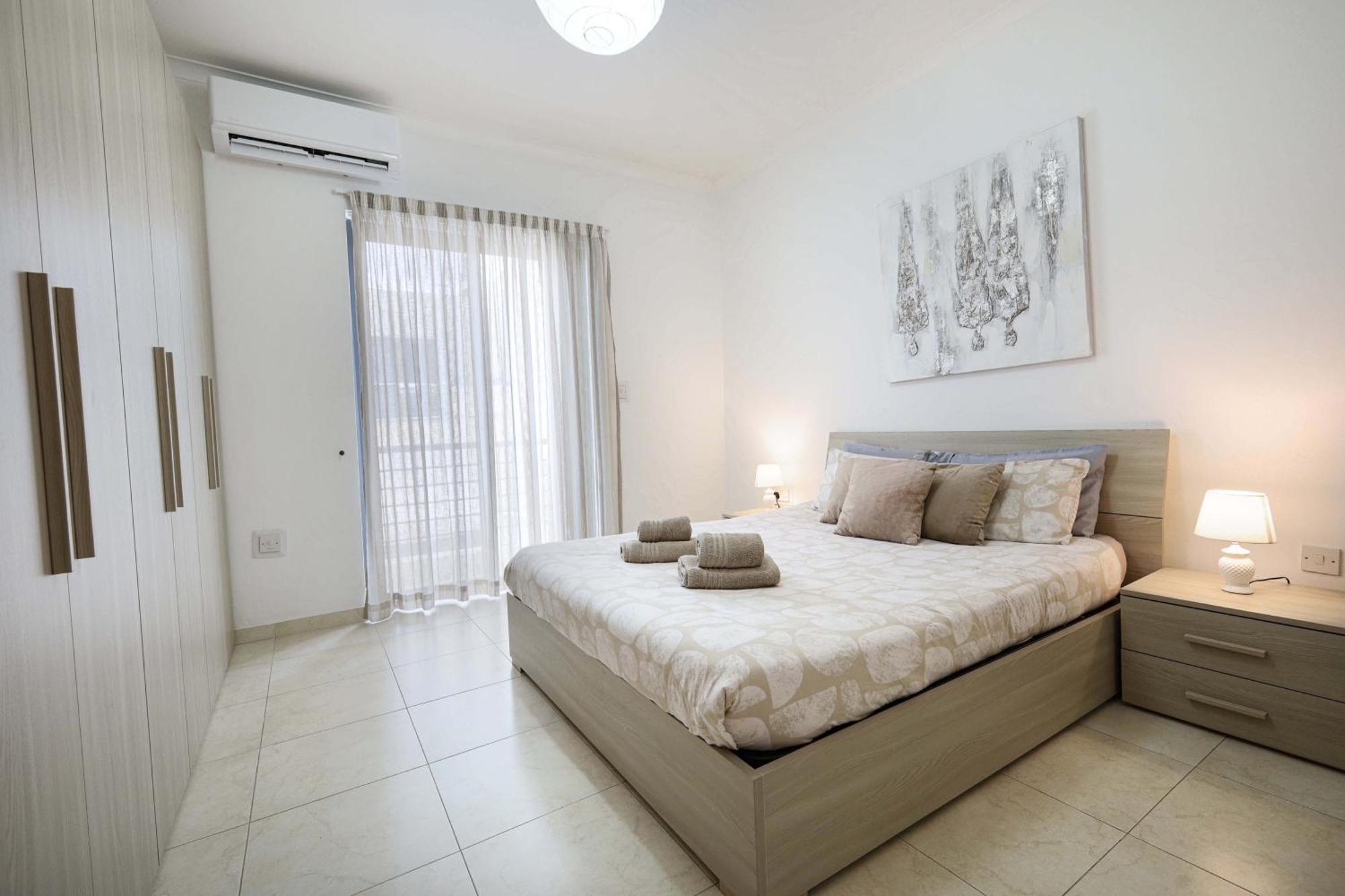 Modern 3Br Stylish & Spacious Apartment - Close To Sliema Promenade Gzira Luaran gambar