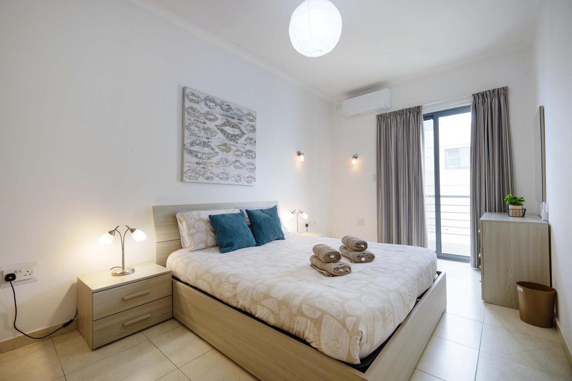 Modern 3Br Stylish & Spacious Apartment - Close To Sliema Promenade Gzira Luaran gambar